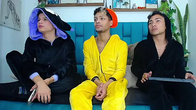 Hot Boys Latinos X online show from January 8, 10:03 pm