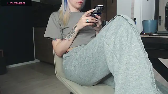 YanaMm online show from November 8, 8:41 am