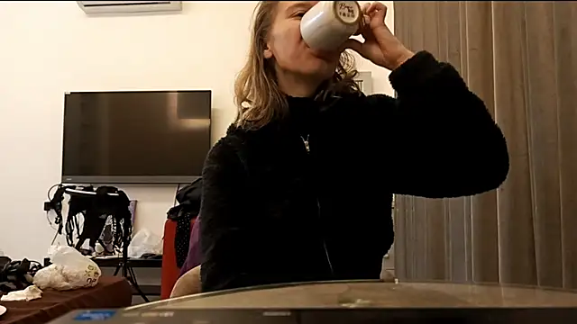 MargaretFairy online show from December 15, 4:34 pm