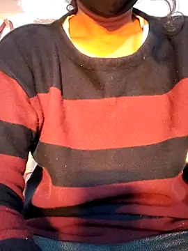 Hot-Rubyy online show from November 30, 4:00 pm