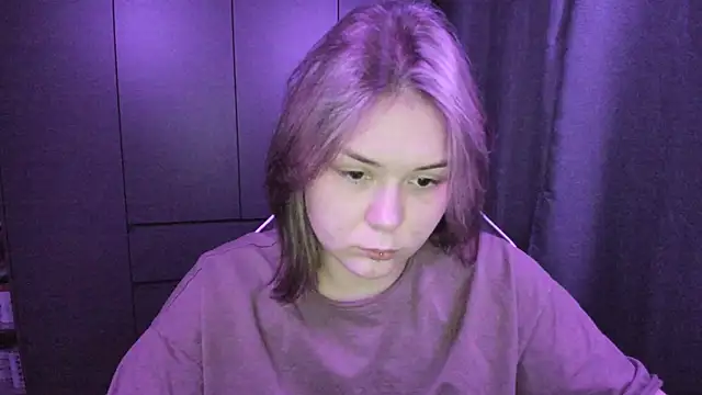 sophia lix online show from November 29, 4:00 pm