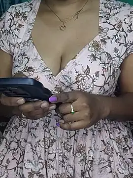 shreyareddy99 online show from January 14, 12:48 am