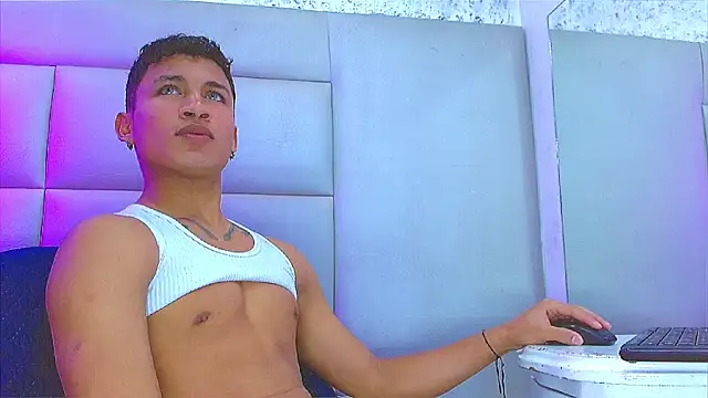 JackMotta01 online show from February 24, 9:57 pm