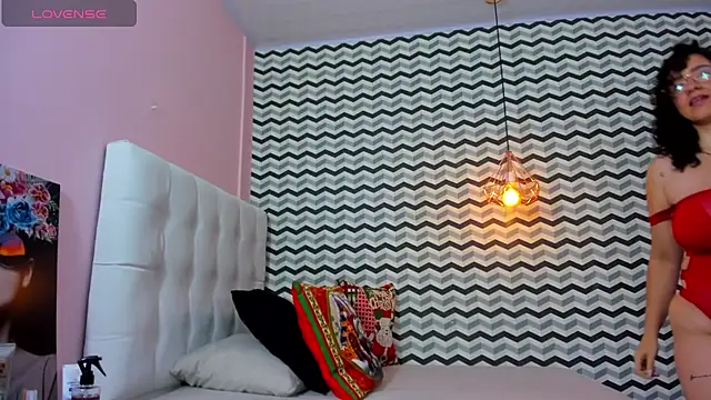 OSNAKELLER online show from November 18, 12:39 pm