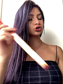 Kim Luna1 online show from December 13, 8:26 pm