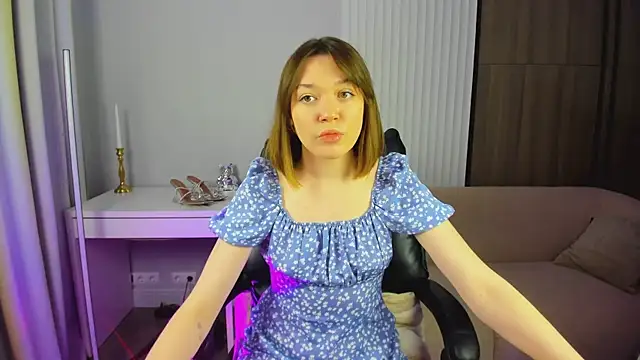 R I N A online show from December 15, 1:00 am