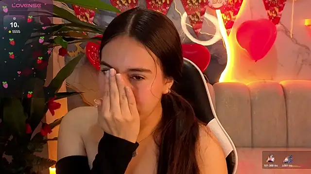 Nikka Tx online show from February 17, 1:10 pm