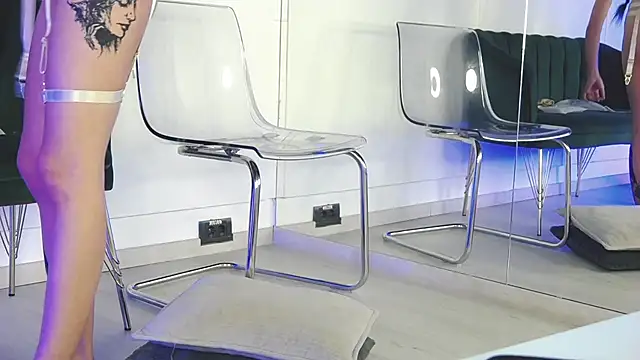 RebbeccaRay online show from December 15, 8:03 pm