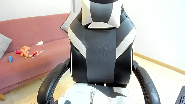 Julietta01 online show from November 8, 3:11 am