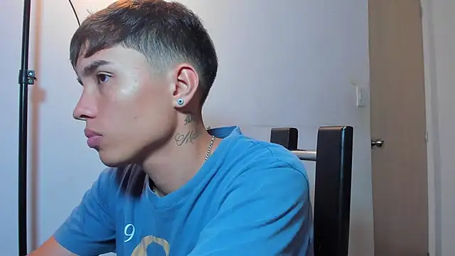 MollyandFher online show from November 14, 4:45 am