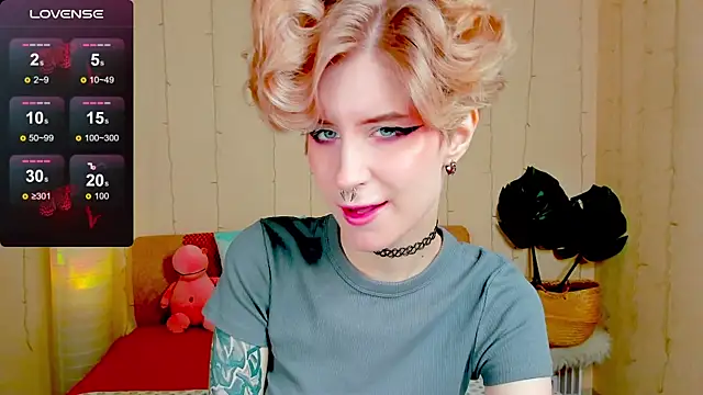 Angel Julles online show from November 14, 1:05 am