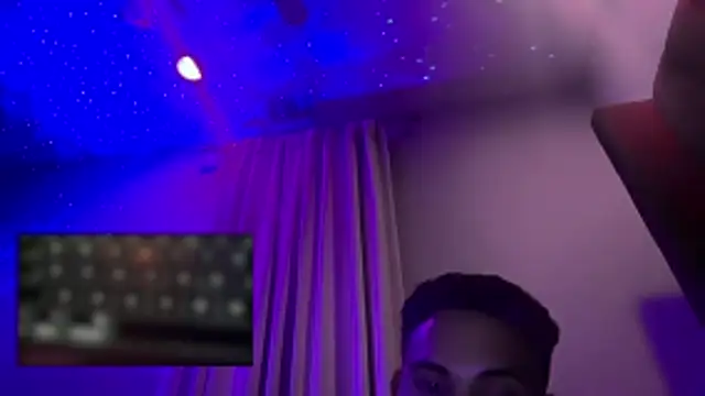 latinpeaches online show from November 6, 6:19 am