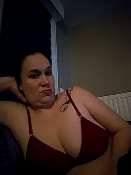 Girlysensuelle online show from November 30, 8:35 pm