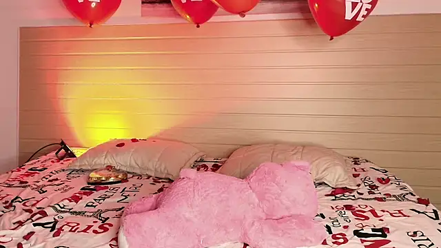 Madisonkay online show from February 15, 2:36 am