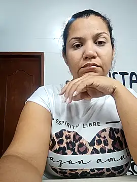 Samaraa Lee online show from December 18, 11:04 am