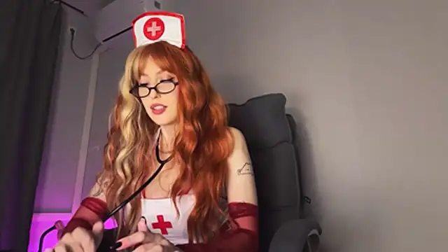 Liya Liss online show from November 4, 10:04 pm