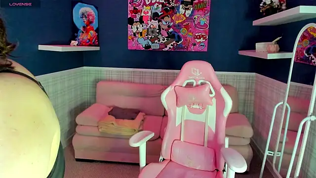 bbwsexis online show from December 4, 9:33 am