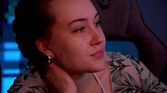 ElinVale online show from January 13, 12:31 pm