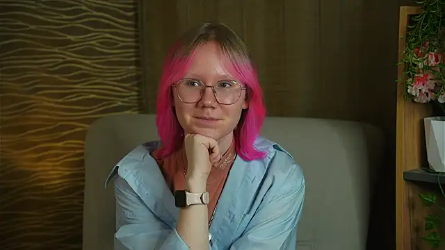 HanVertz online show from November 2, 10:07 am