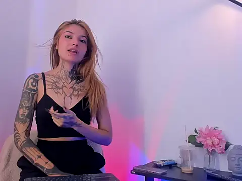 chelseadalea online show from December 2, 8:22 pm