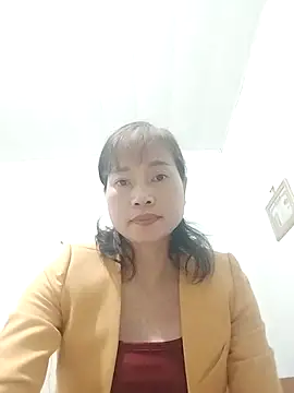 Kiuwi-omao online show from November 9, 3:30 pm