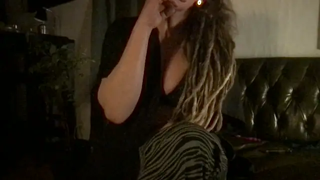 LadyShannie online show from November 5, 6:13 pm