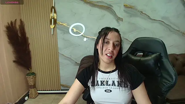 gabriella storm tf online show from December 19, 1:14 pm