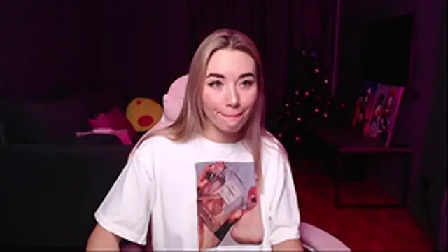 Rosie Mac online show from December 15, 2:06 am