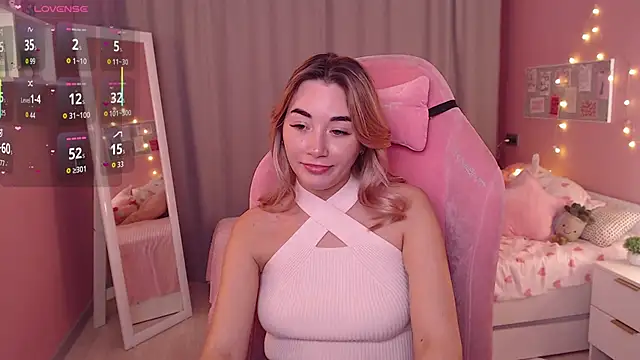 Rosie Mac online show from November 18, 1:06 am