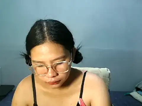 hotsexyreb online show from February 19, 4:23 am