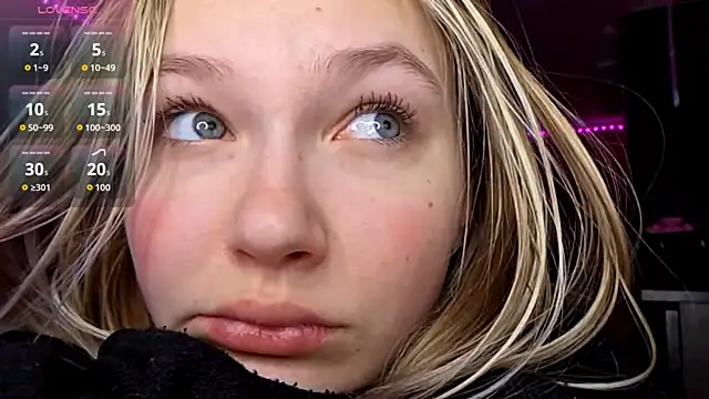 KarinRobertson online show from February 9, 5:37 pm