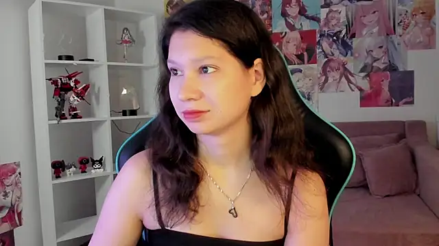 SaraDenars online show from November 12, 5:49 am