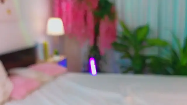 MaryHamilton online show from November 27, 2:31 pm