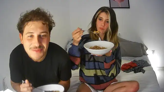 Gatitasalvaje123 online show from November 9, 9:55 pm