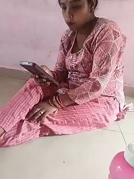 Lailamajnu1996 online show from February 21, 10:05 am