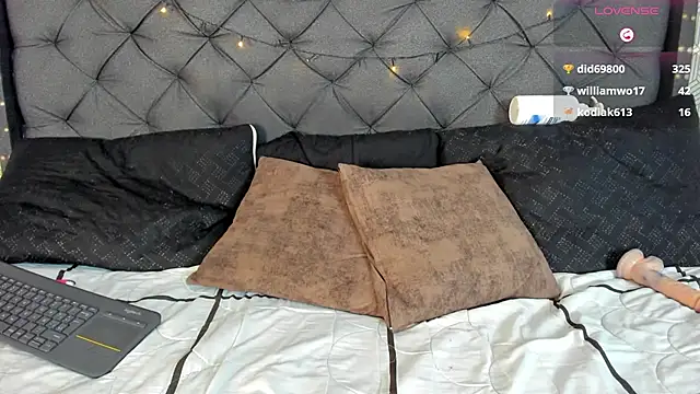 valentina  desire online show from February 28, 1:10 pm