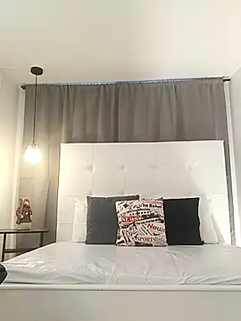 Emi Rosee online show from December 19, 12:08 pm