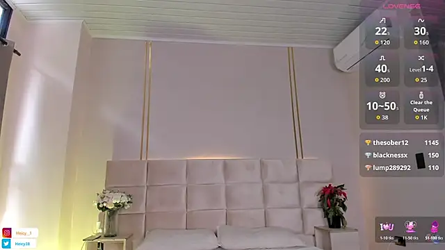 Heicy--01 online show from November 17, 8:09 pm