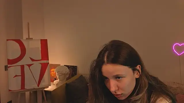 eirakiliana online show from November 25, 6:37 am