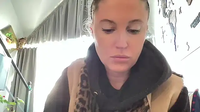 Ameli8 online show from February 22, 2:51 pm