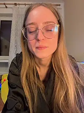 EveLunny online show from January 6, 1:31 am