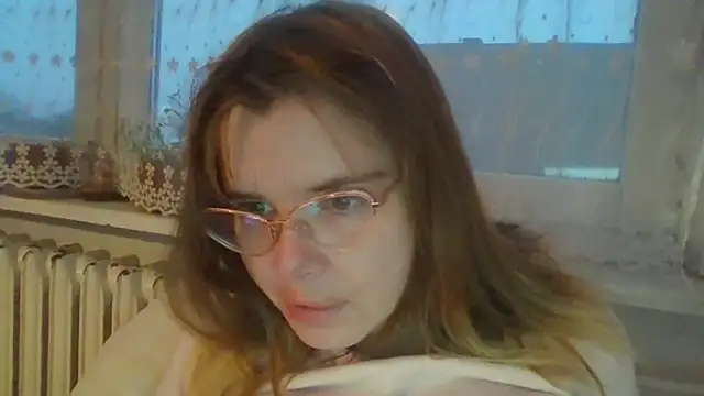 HornyElena online show from December 15, 2:44 pm