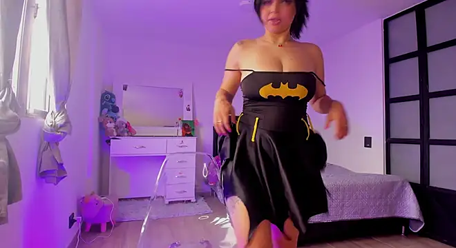 Isis Vonn online show from November 25, 7:04 pm