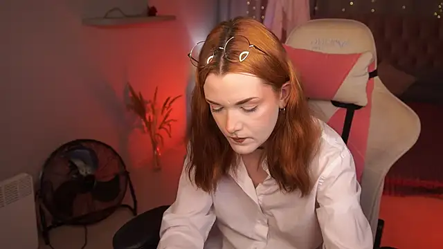 AvaRyder online show from November 11, 3:09 pm