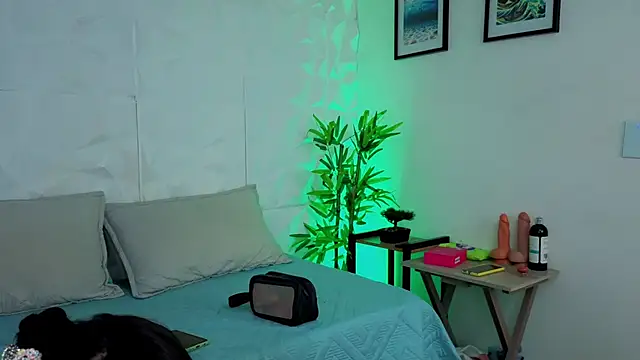 AuroraLanee  online show from December 2, 8:22 pm