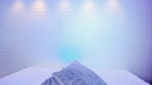 Saara Corraless online show from January 9, 7:51 pm