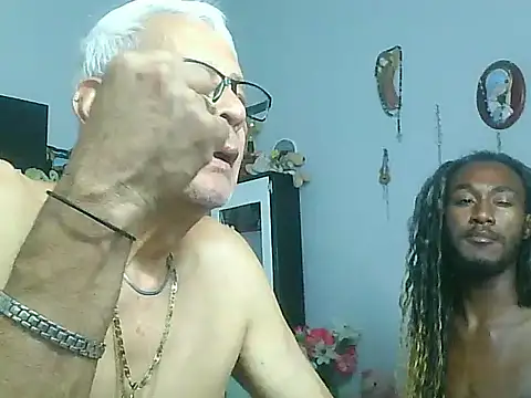 dirtysluttyfist online show from December 20, 6:34 pm