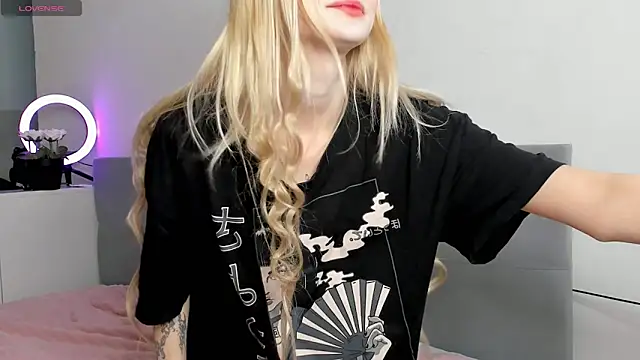 angelellise online show from November 8, 9:31 pm