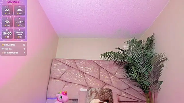  Naomi Fox  online show from November 20, 4:35 am