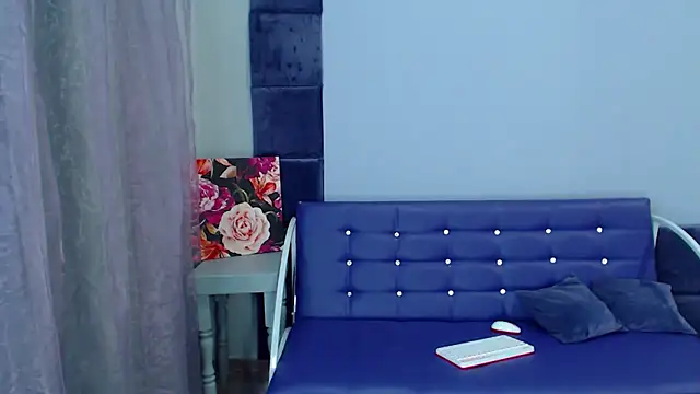 Katerina  Ray online show from November 18, 7:53 am